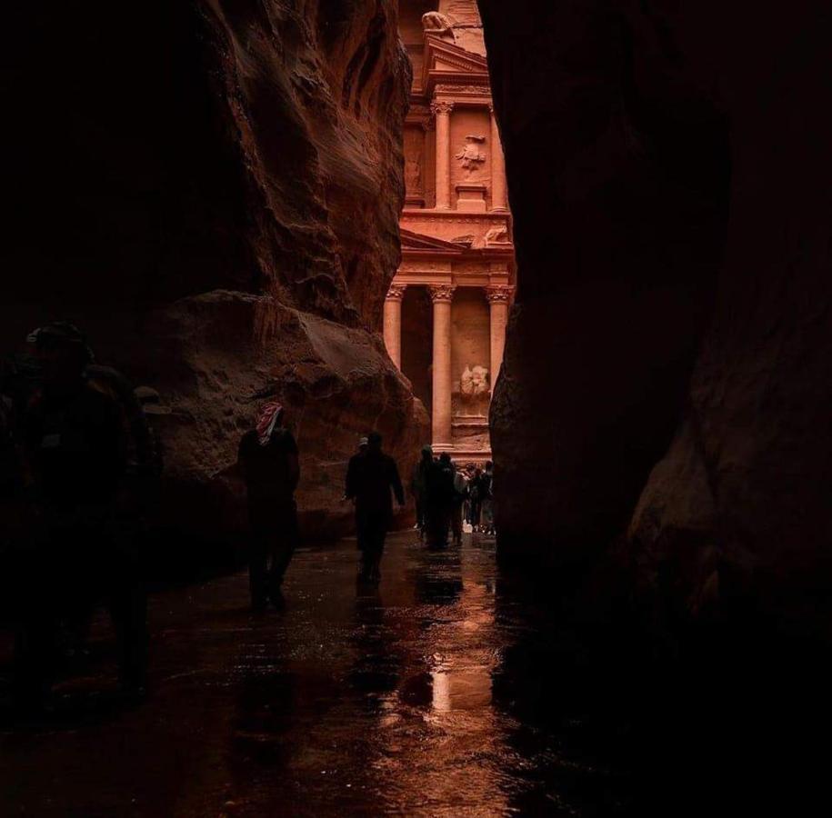 Petra Pillars Hostel Wadi Musa Exterior foto